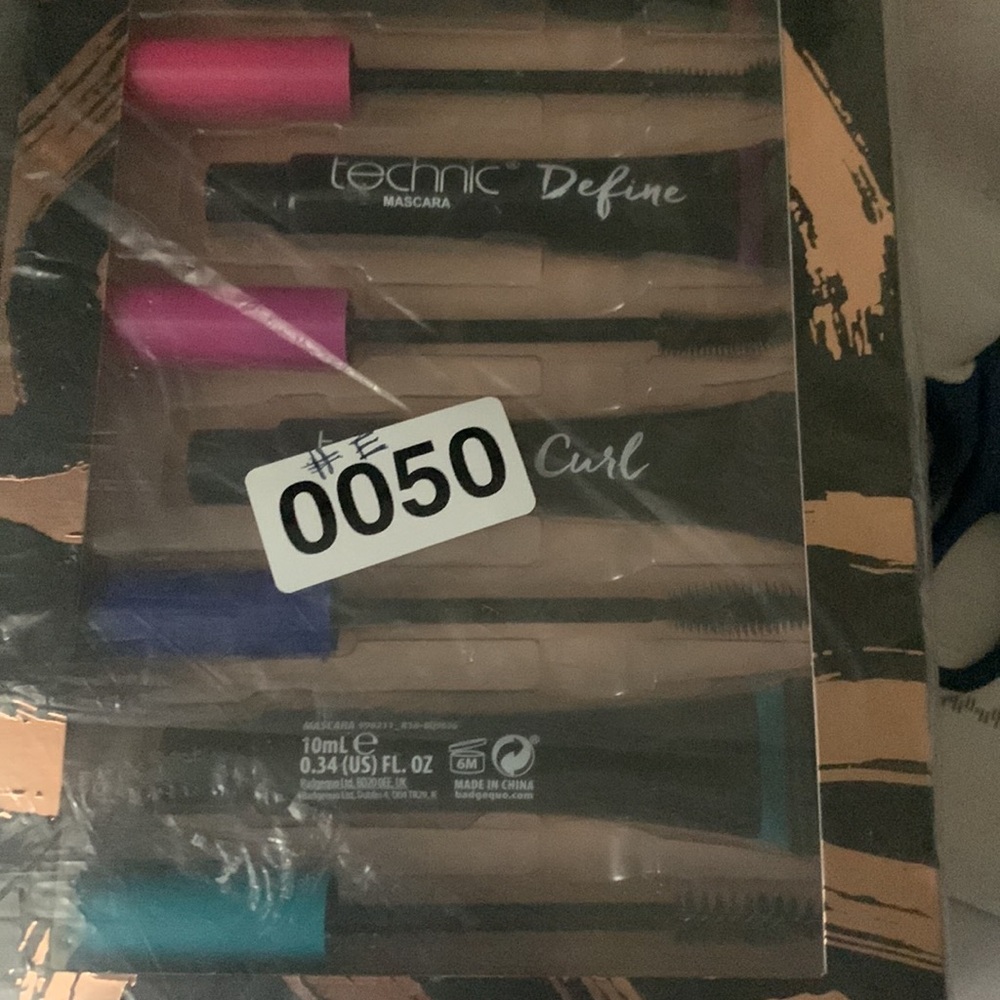 Mascara Set - Picture 3 of 3